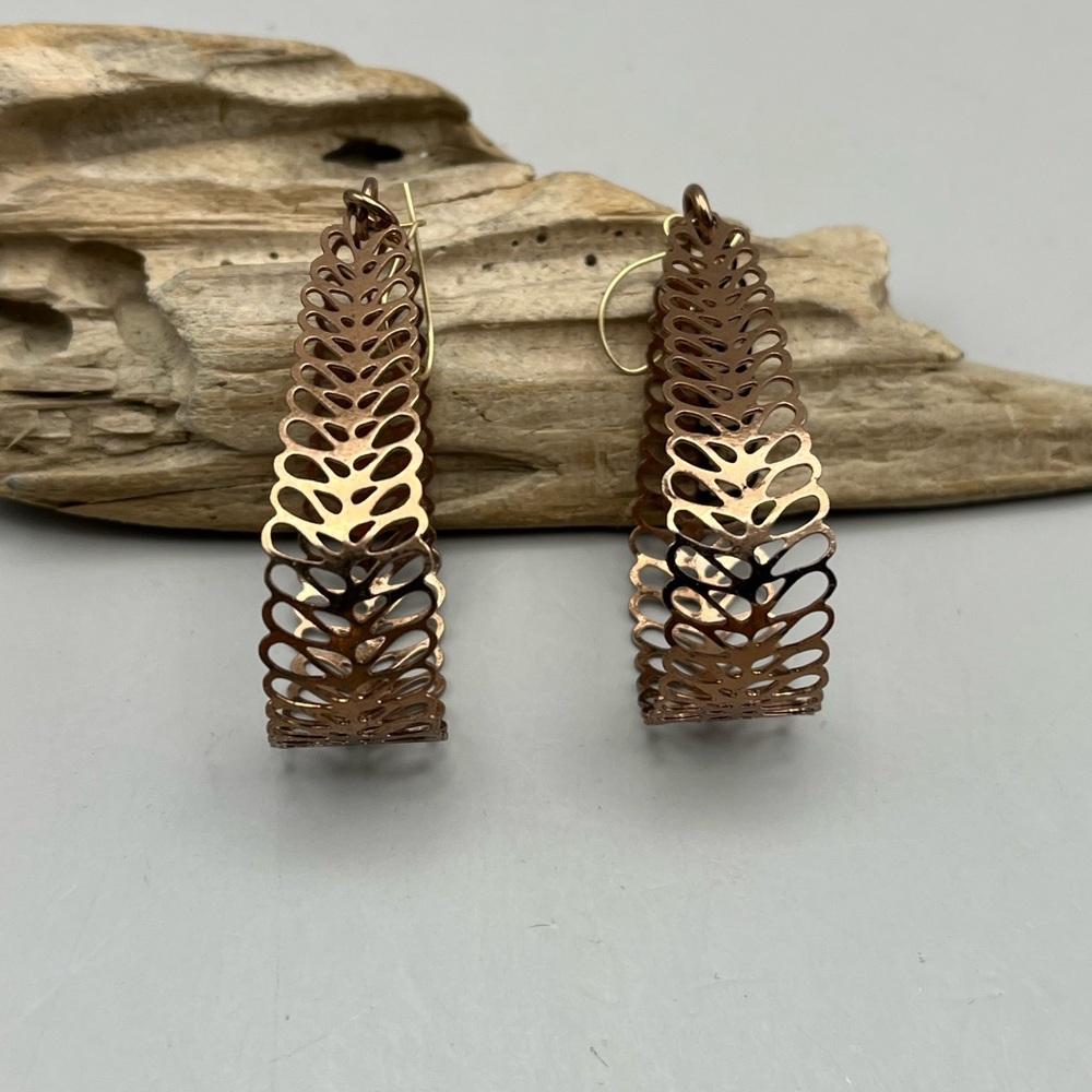 Elegant Copper Tone Filigree Oval Hoop Earrings - Chic Gift -Vintage Inspired - Picture 1 of 4